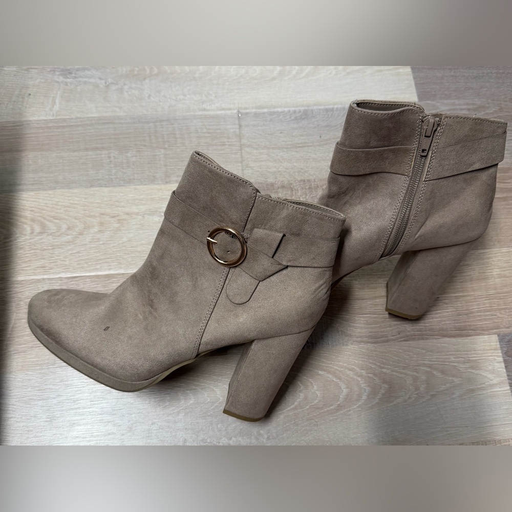 LC Lauren Conrad Taupe Heeled Boots